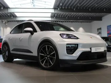 Porsche Macan 4 Electric