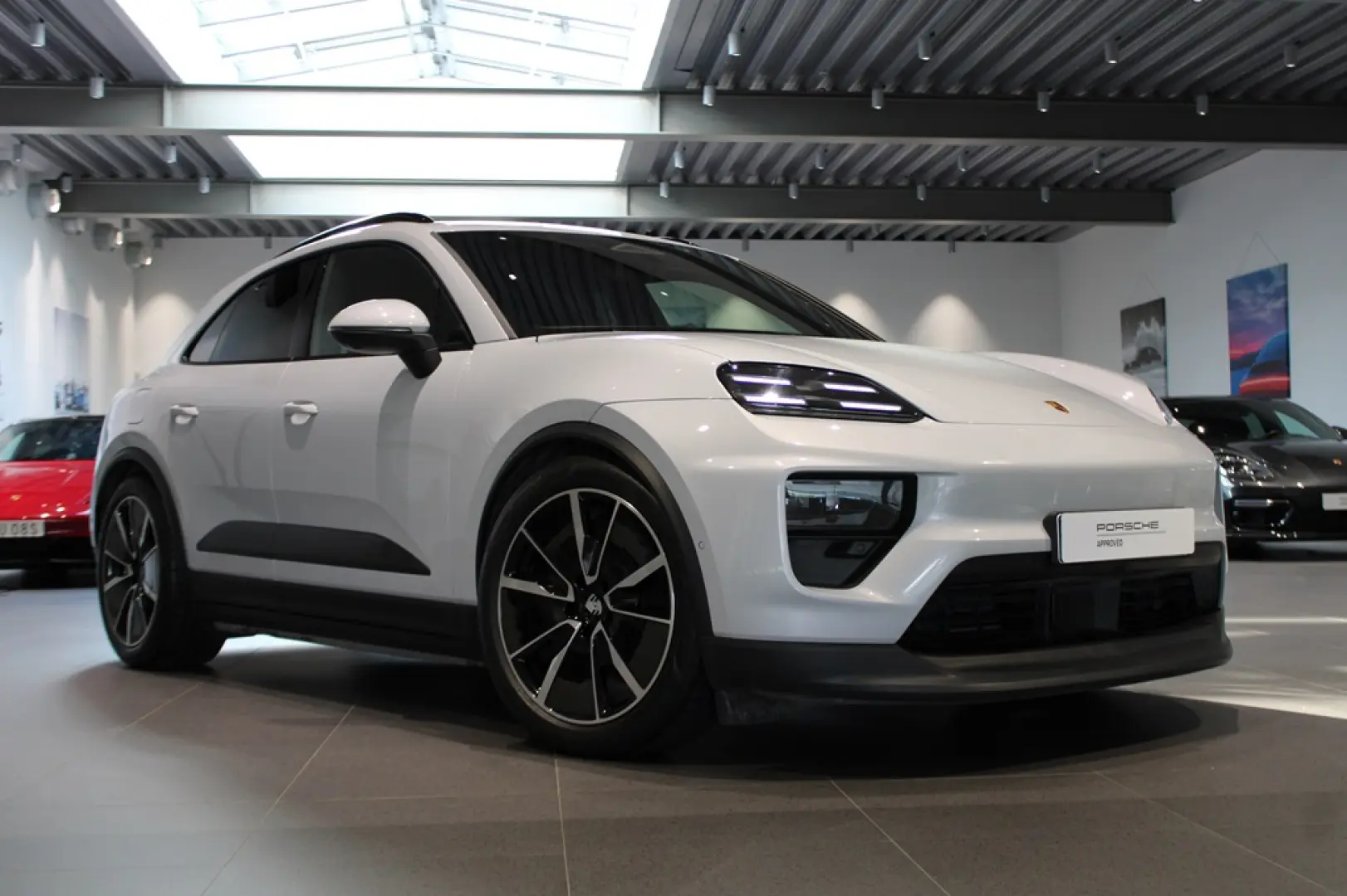 Porsche Macan 4 Electric