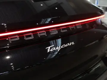 Porsche Taycan Sport Turismo