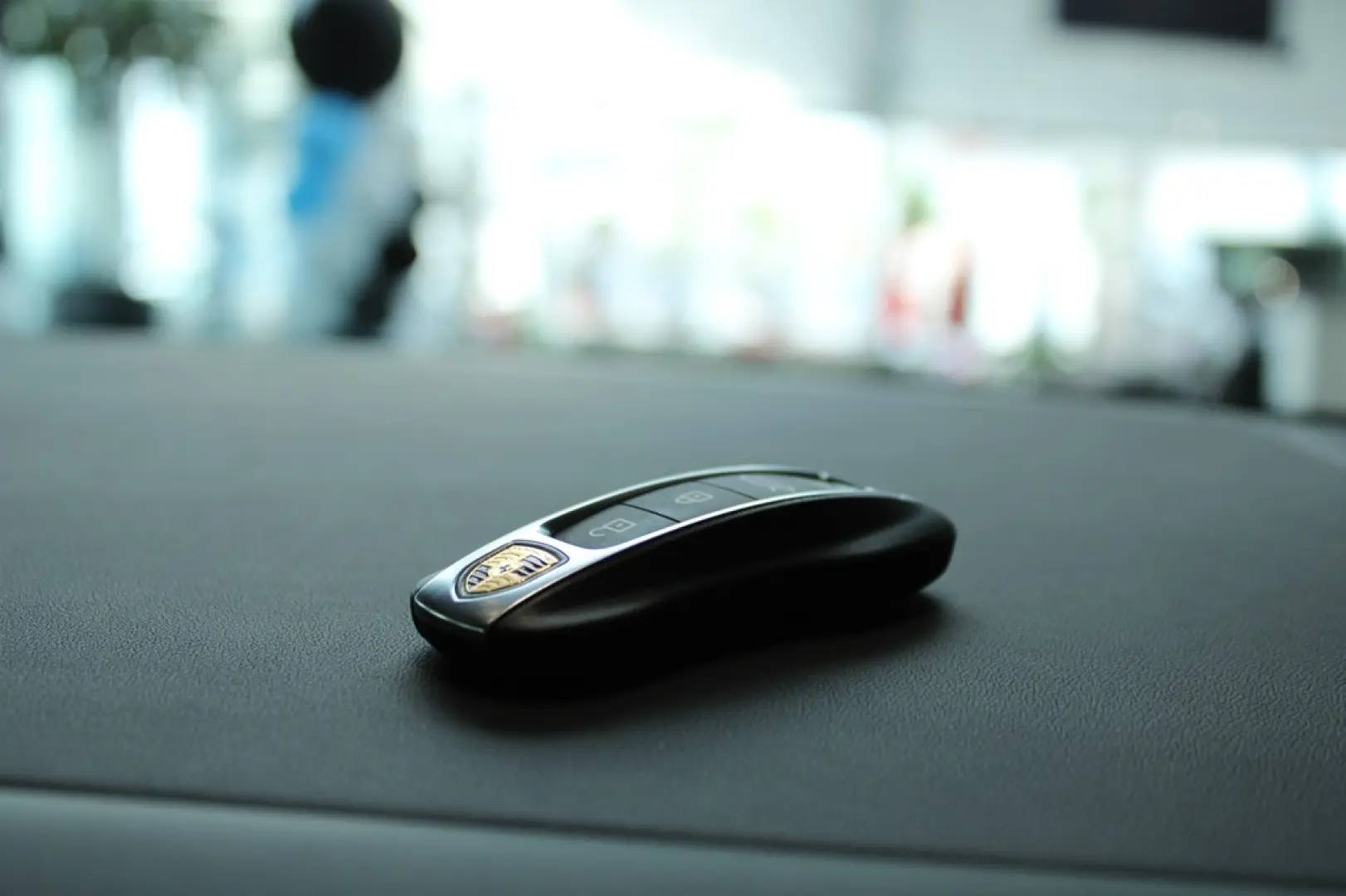 Porsche Taycan 4 Cross Turismo