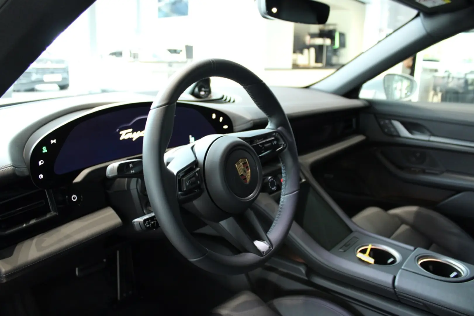 Porsche Taycan 4 Cross Turismo