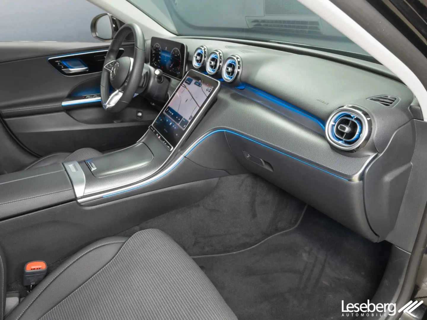 C 220 d AVANTGARDE LED   AHK  DISTRONIC  Kamera