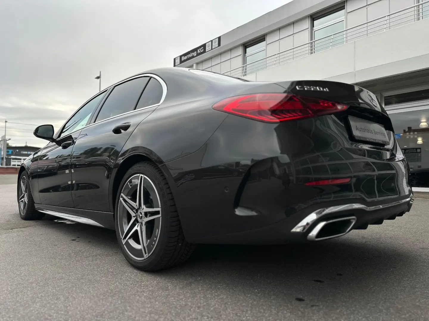 C220d LIMO AMG LINE WIDESCREEN KAMERA MBUX