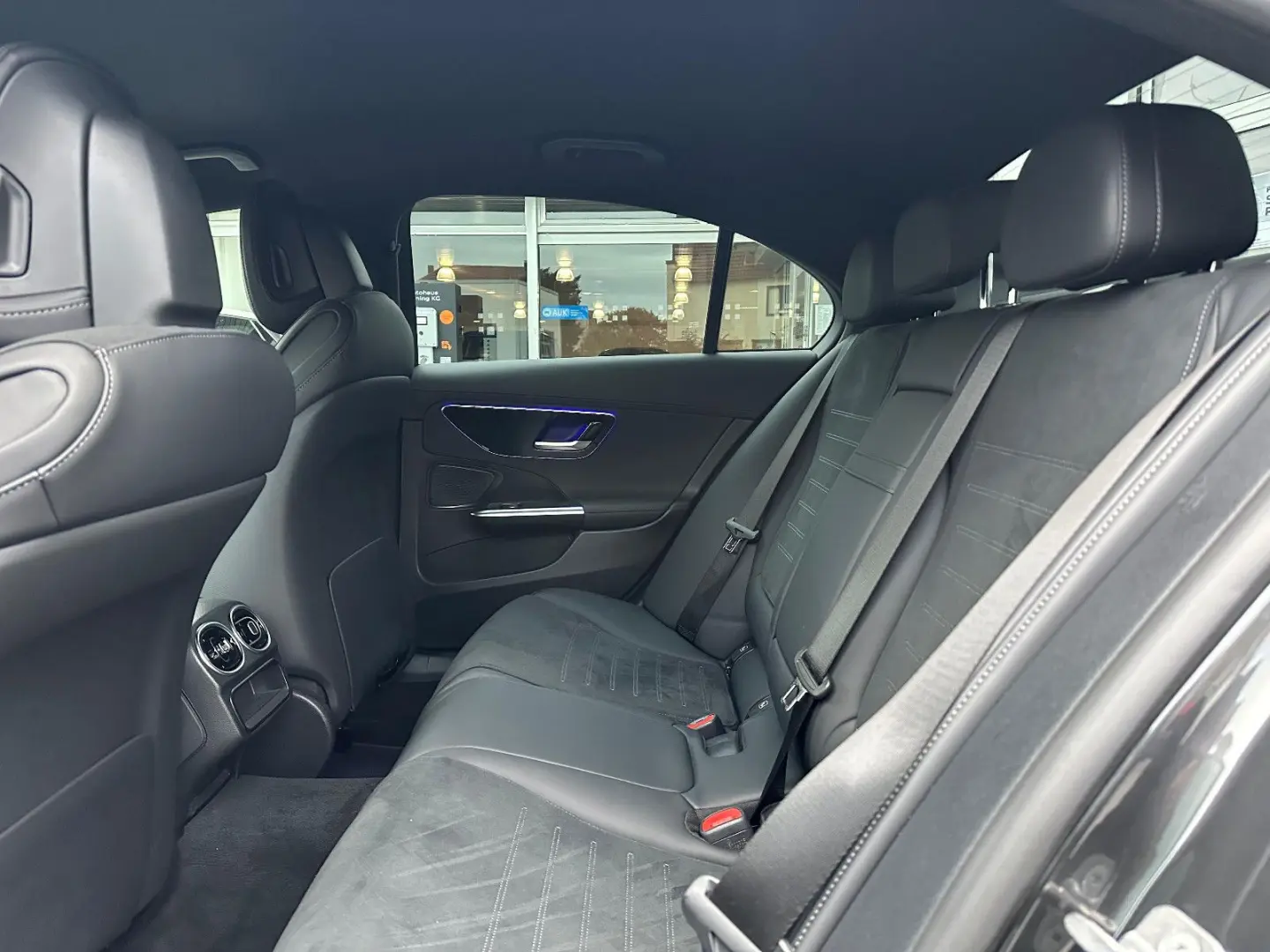 C220d LIMO AMG LINE WIDESCREEN KAMERA MBUX