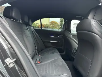 C220d LIMO AMG LINE WIDESCREEN KAMERA MBUX
