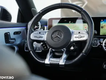 Mercedes-Benz CLA AMG 35 4Matic AMG Speedshift 7G-DCT