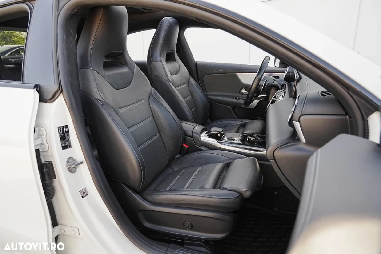 Mercedes-Benz CLA AMG 35 4Matic AMG Speedshift 7G-DCT