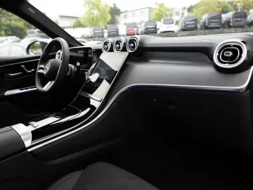 GLC 300 e 4M AMG-Sport 360 Pano AHK Distr Night