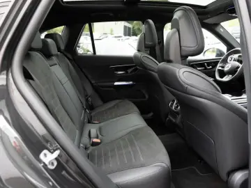 GLC 300 e 4M AMG-Sport 360 Pano AHK Distr Night