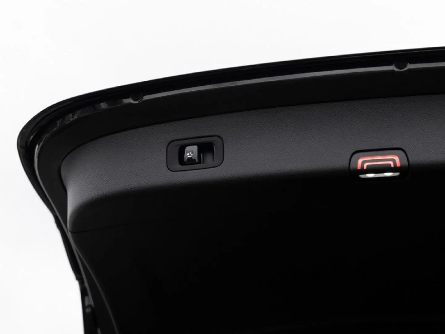 GLC 300 e 4M AMG-Sport 360 Pano AHK Distr Night