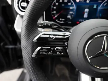 GLC 300 e 4M AMG-Sport 360 Pano AHK Distr Night