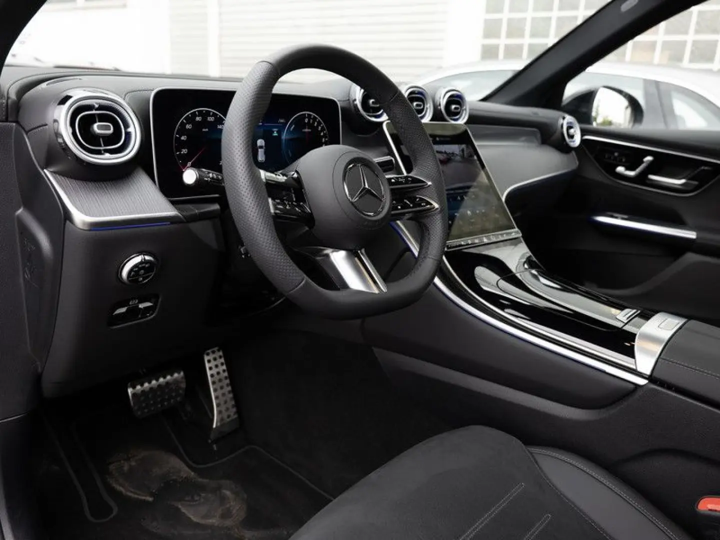 GLC 300 e 4M AMG-Sport 360 Pano AHK Distr Night