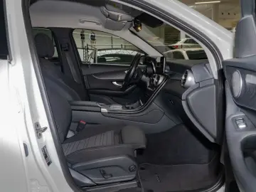 GLC 300 e 4M Avantgarde Wide Night Cam Totw 19'