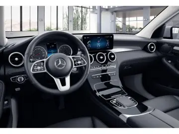 GLC 300 e 4M OFF-ROAD AHK KEYLESS LED KAM TOTW.