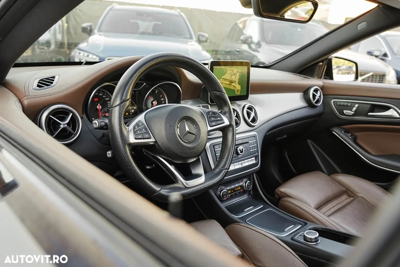 Mercedes CLA 180 benzina 122cp pachet AMG