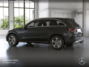GLC 300 e 4M OffRoad Pano AHK AdvPark HighInfo