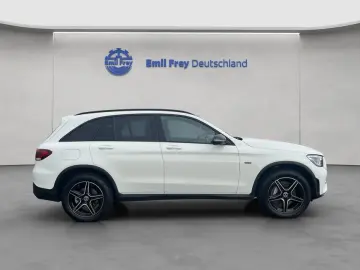 GLC 300 e 4M AMG Night 4xHighEnd AHK Panodach
