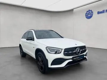 GLC 300 e 4M AMG Night 4xHighEnd AHK Panodach