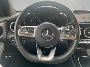 GLC 300 e 4M AMG Night 4xHighEnd AHK Panodach