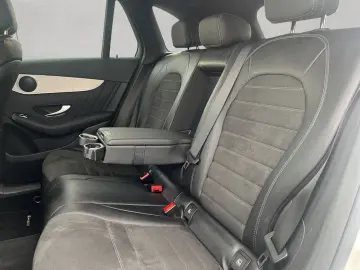 GLC 300 e 4M AMG Night 4xHighEnd AHK Panodach