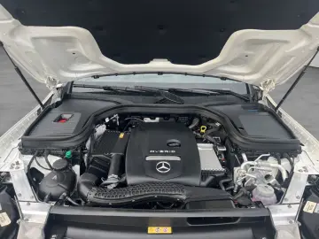 GLC 300 e 4M AMG Night 4xHighEnd AHK Panodach