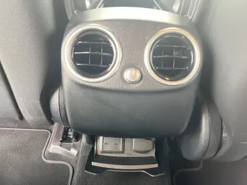 GLC 300 e 4M AMG Night 4xHighEnd AHK Panodach