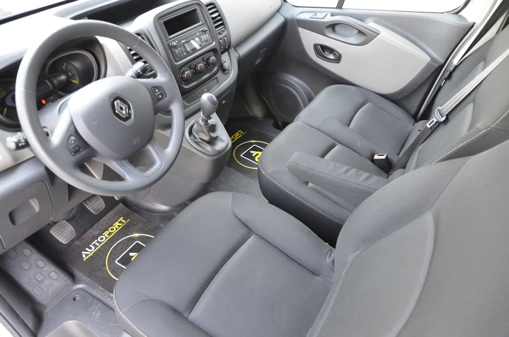 Renault Trafic Combi L2 1.6 Energy Life 8+1 locuri