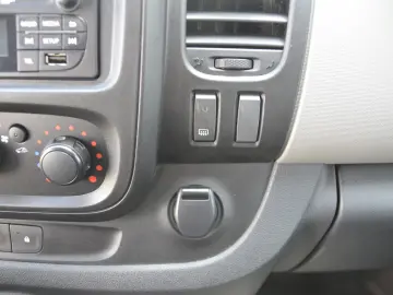 Renault Trafic Combi L2 1.6 Energy Life 8+1 locuri