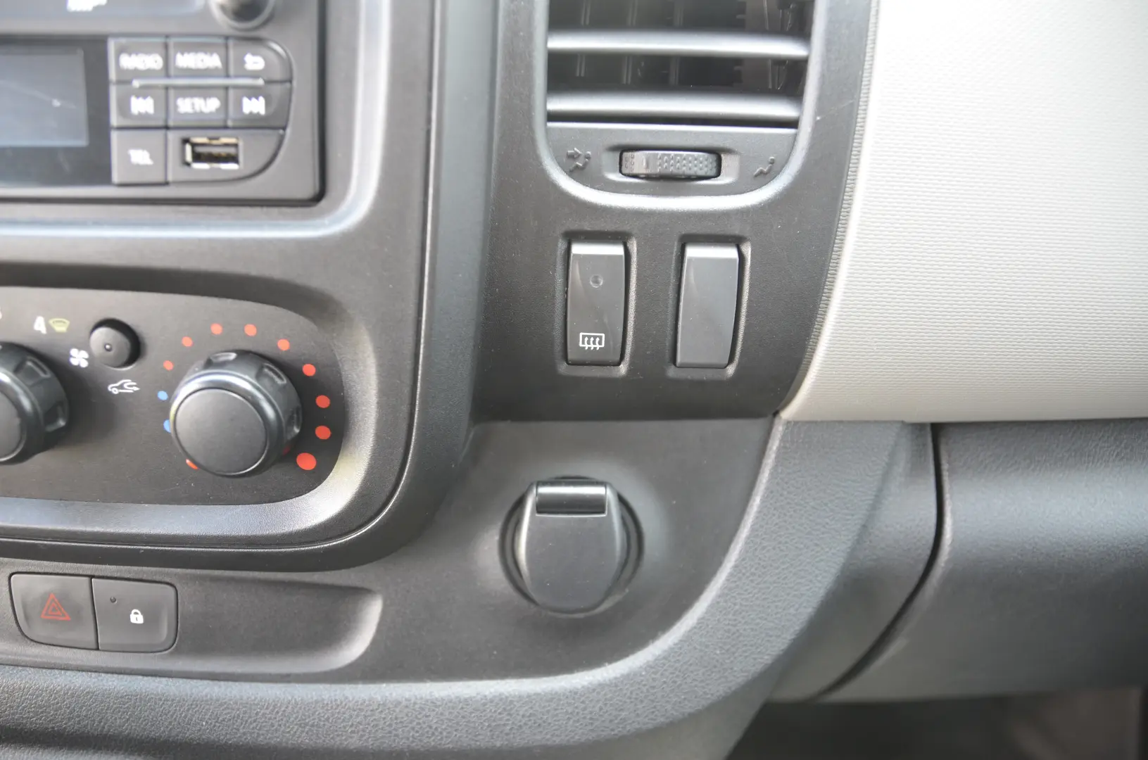 Renault Trafic Combi L2 1.6 Energy Life 8+1 locuri