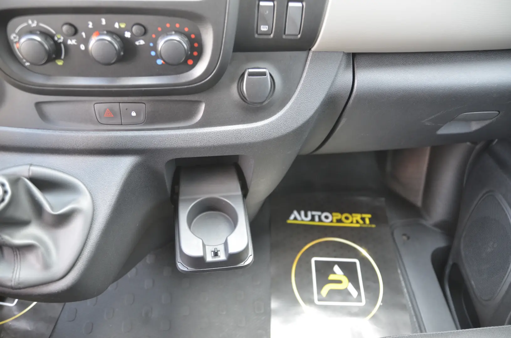 Renault Trafic Combi L2 1.6 Energy Life 8+1 locuri
