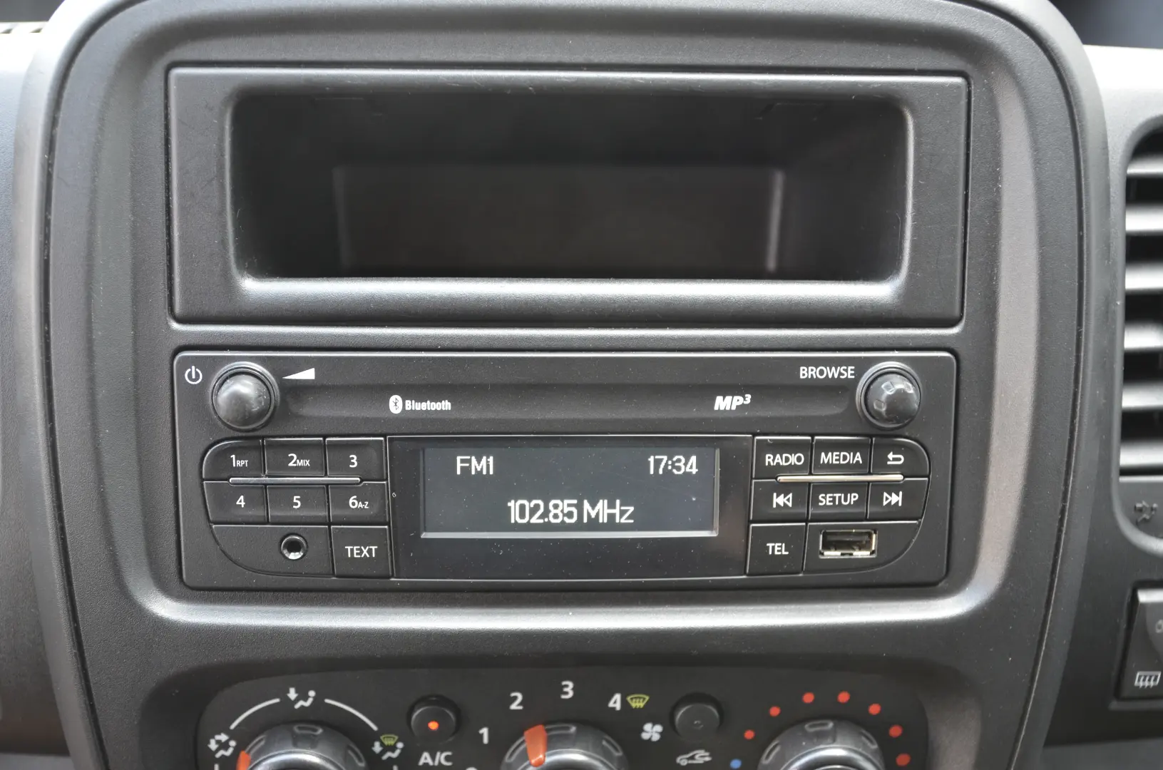 Renault Trafic Combi L2 1.6 Energy Life 8+1 locuri