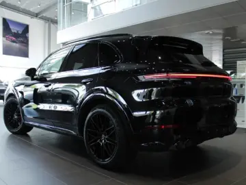 Porsche Cayenne S E-Hybrid