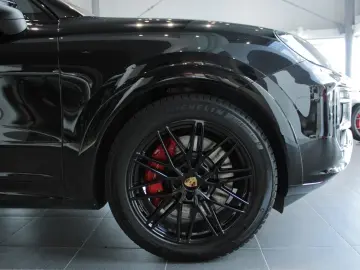 Porsche Cayenne S E-Hybrid