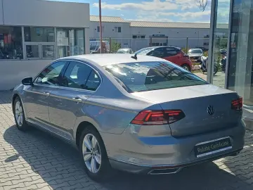 Volkswagen PASSAT 2.0 Tdi 150 CP DSG Highline