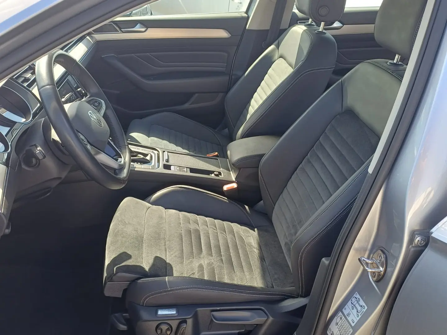 Volkswagen PASSAT 2.0 Tdi 150 CP DSG Highline