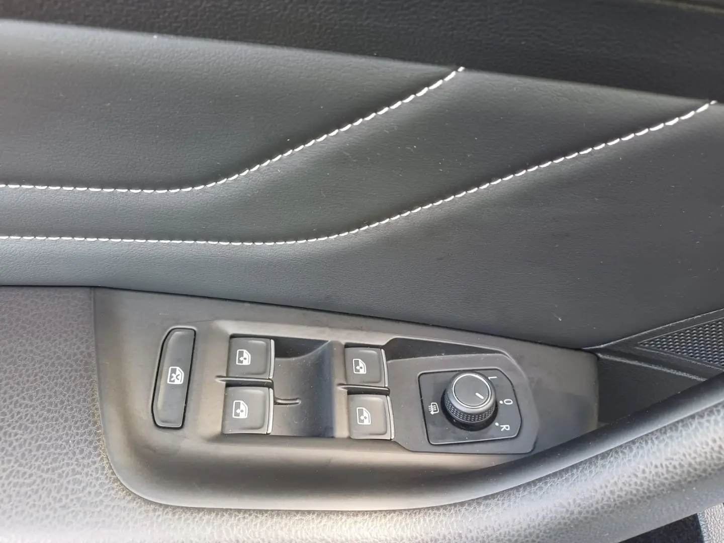 Volkswagen PASSAT 2.0 Tdi 150 CP DSG Highline