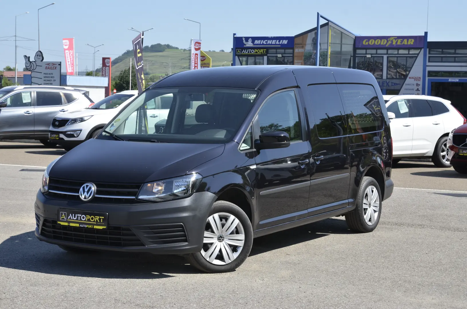 VOLKSWAGEN CADDY MAXI Trendline 2.0 TDi SCR DSG