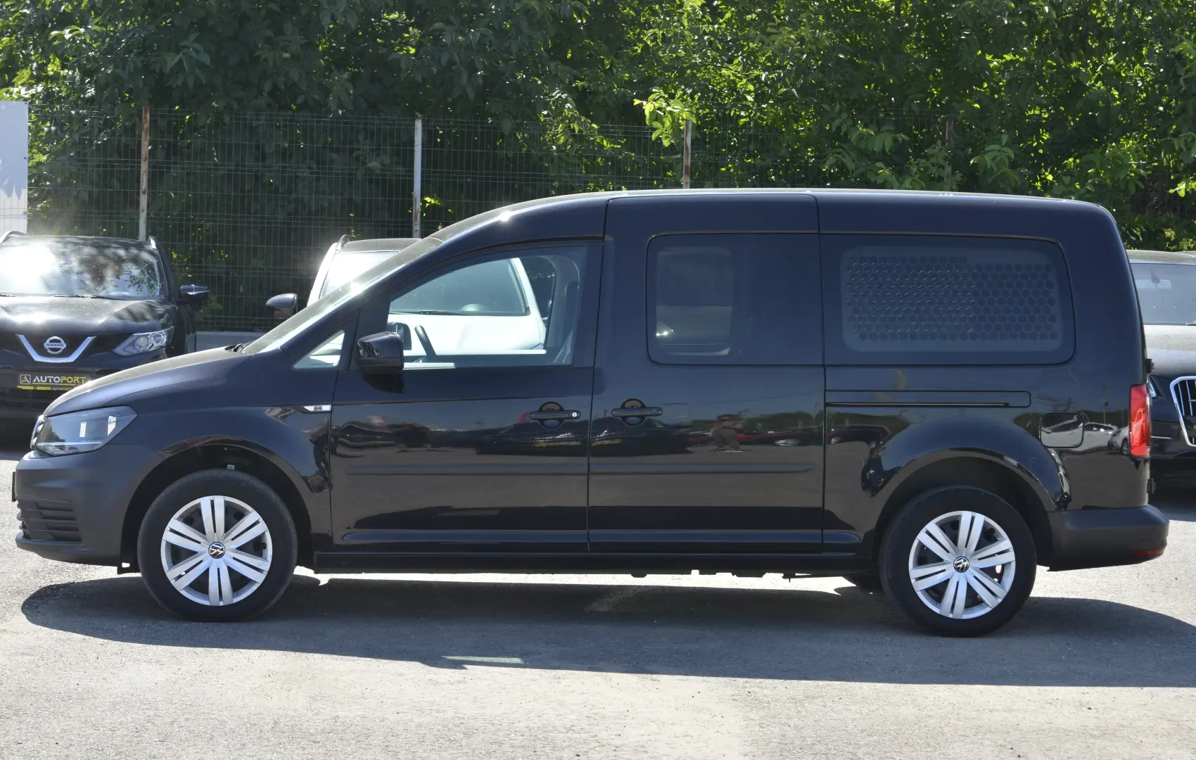 VOLKSWAGEN CADDY MAXI Trendline 2.0 TDi SCR DSG