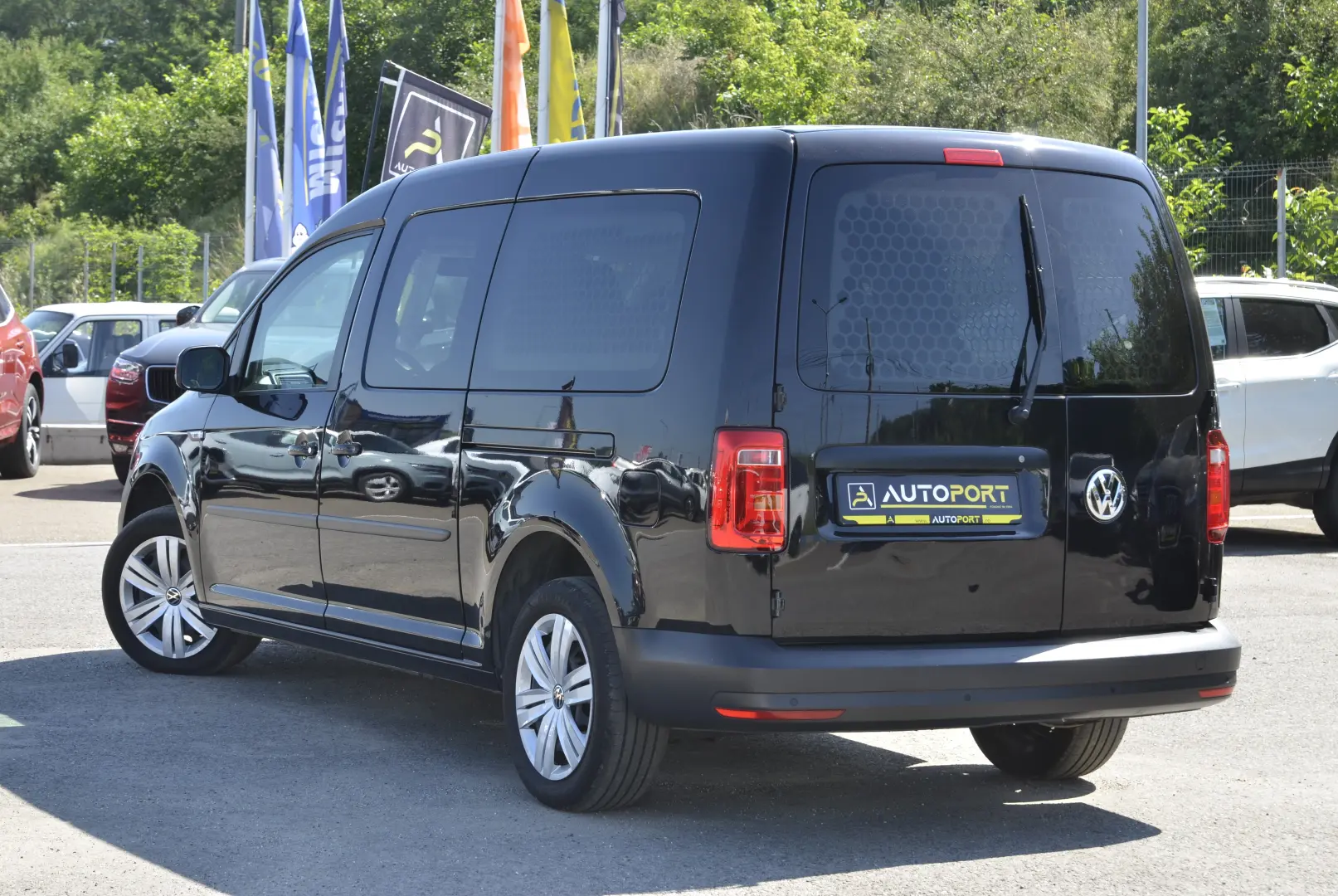 VOLKSWAGEN CADDY MAXI Trendline 2.0 TDi SCR DSG