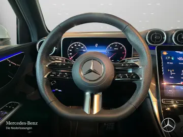 GLC 220 d 4M AMGAdv/Pano/AHK/DigiLight/AdvPaket