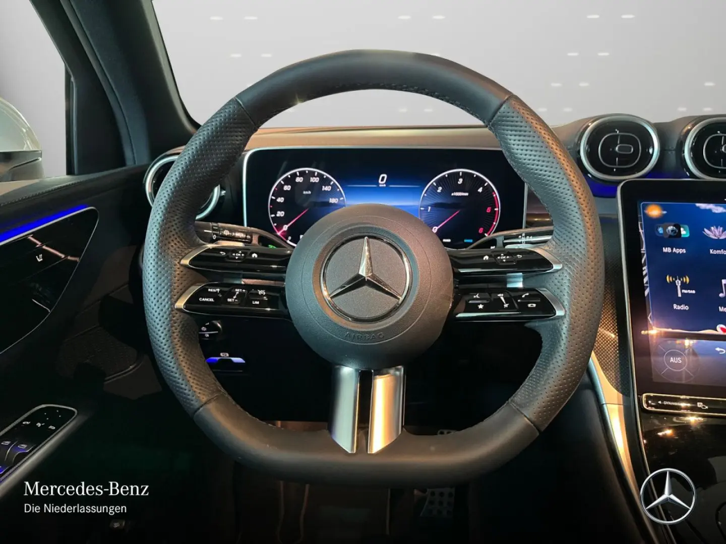 GLC 220 d 4M AMGAdv/Pano/AHK/DigiLight/AdvPaket