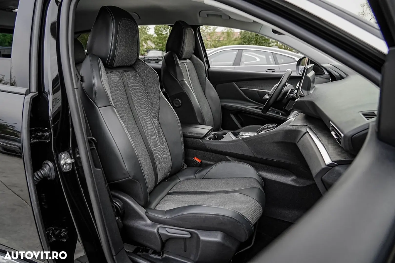 Peugeot 3008 1.5 BlueHDI 130 EAT8 Allure Pack