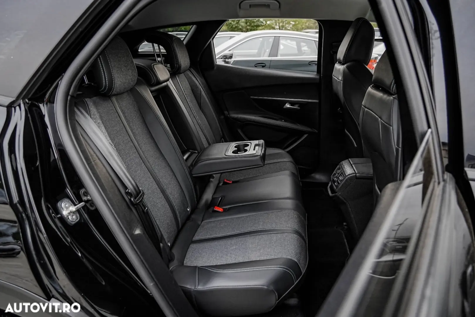 Peugeot 3008 1.5 BlueHDI 130 EAT8 Allure Pack