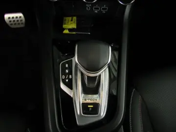 RENAULT ARKANA 1.6 145CP E-Tech Engineered