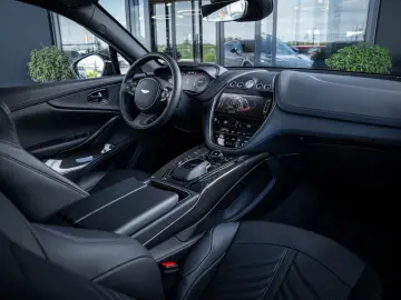 DBX 4.0 V8 707 - Panoramadak | Keramisch | 23'in