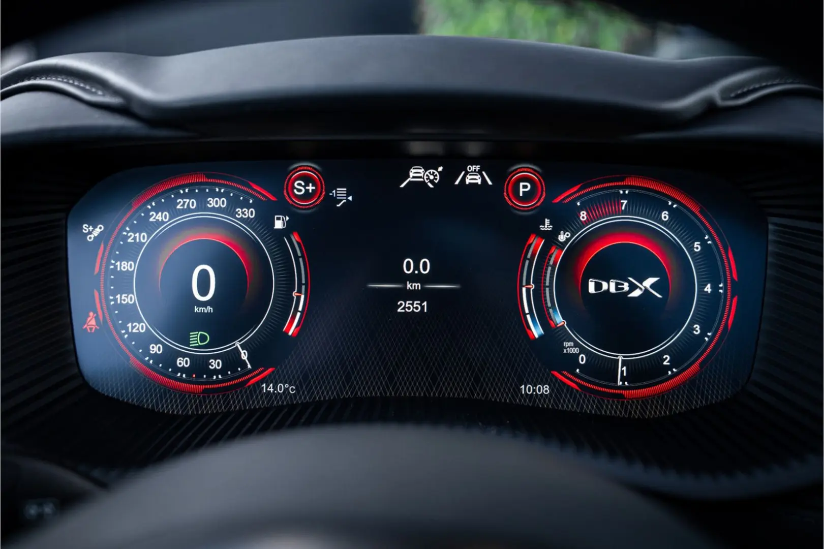 DBX 4.0 V8 707 - Panoramadak | Keramisch | 23'in