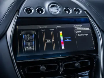 DBX 4.0 V8 707 - Panoramadak | Keramisch | 23'in