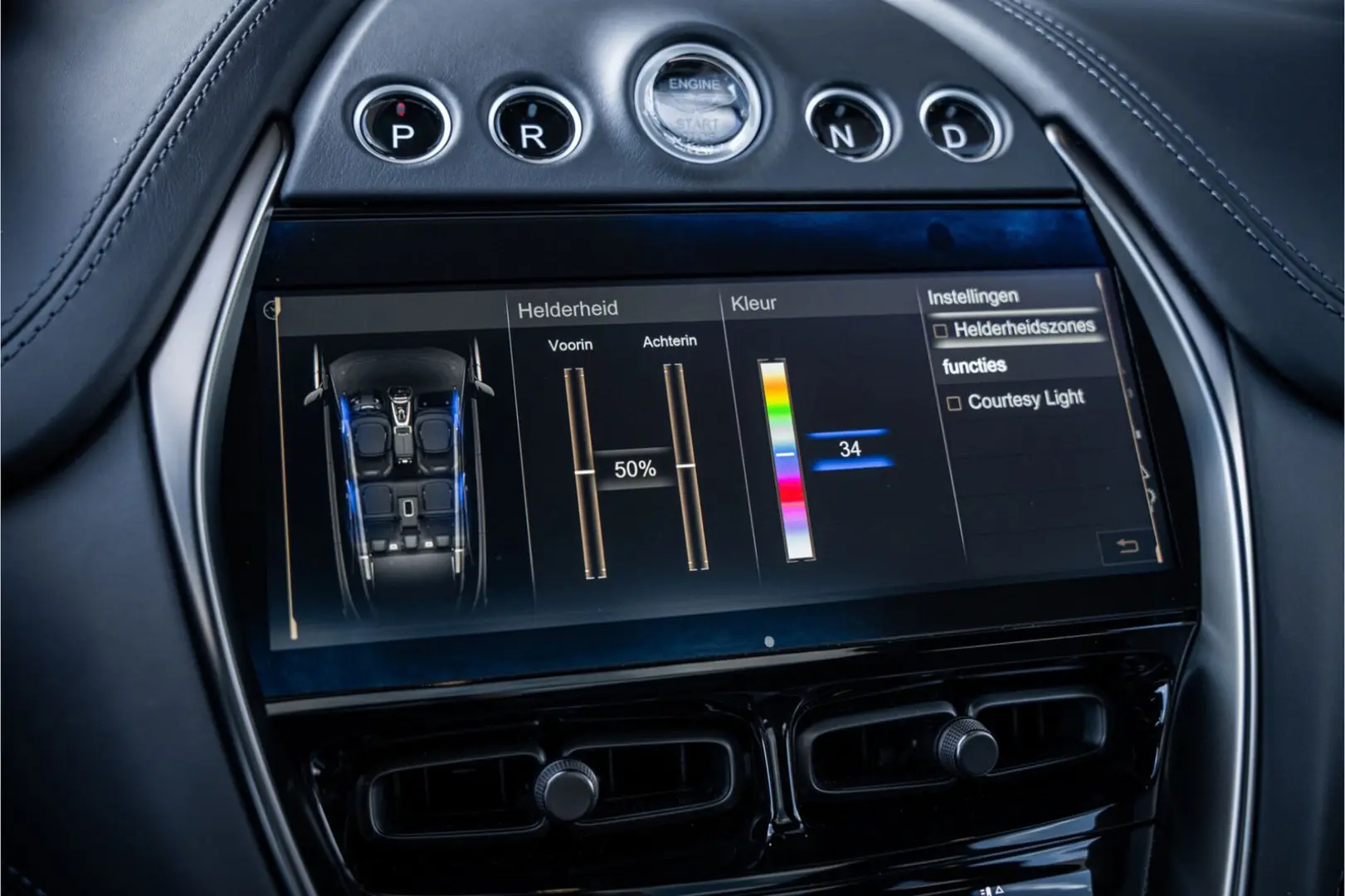 DBX 4.0 V8 707 - Panoramadak | Keramisch | 23'in