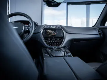DBX 4.0 V8 707 - Panoramadak | Keramisch | 23'in