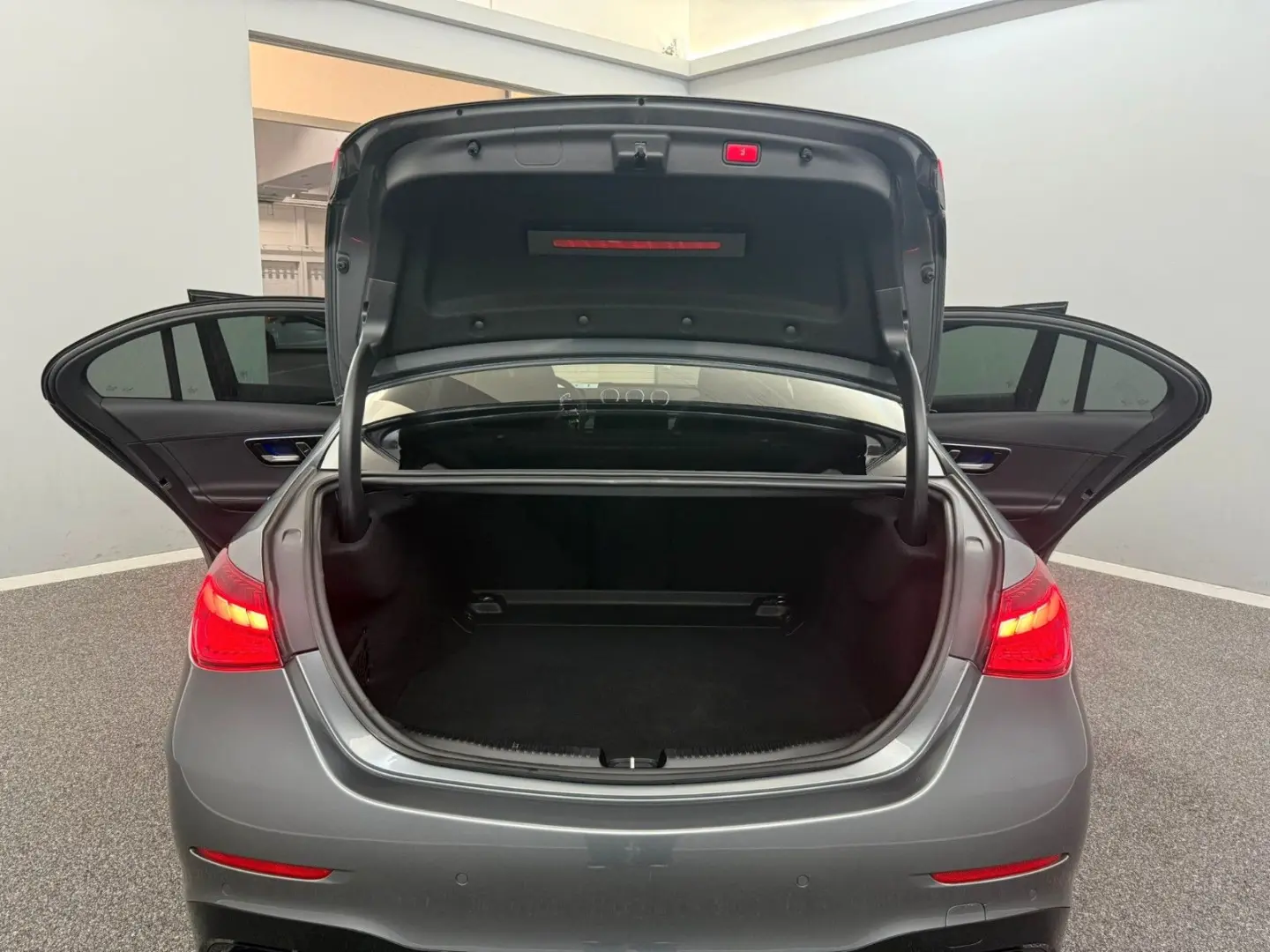 Mercedes-Benz  C 43 AMG PANO*ACC*20Z*BURM*CARBON*DISTR+